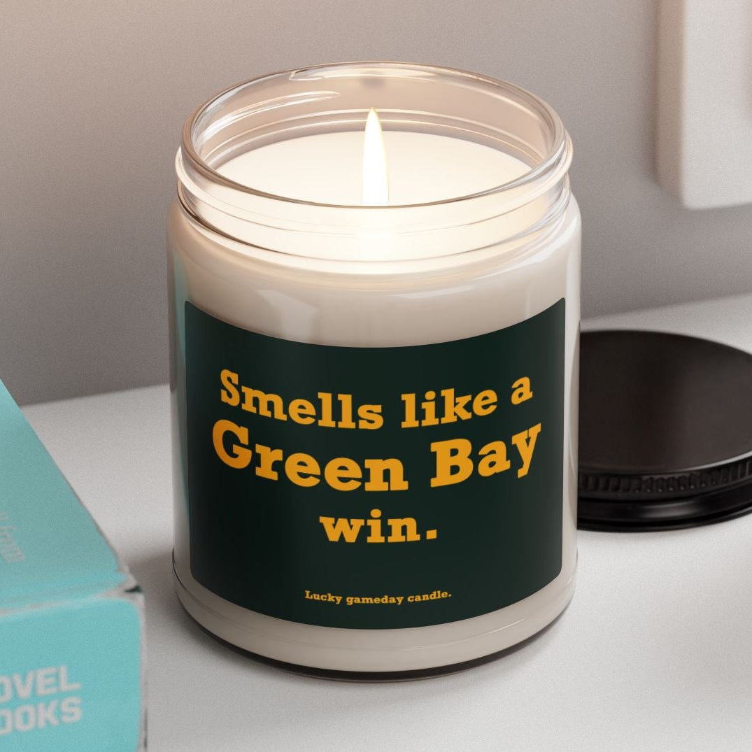 Green Bay - Smells like a Green Bay win scented candle (9 oz) 