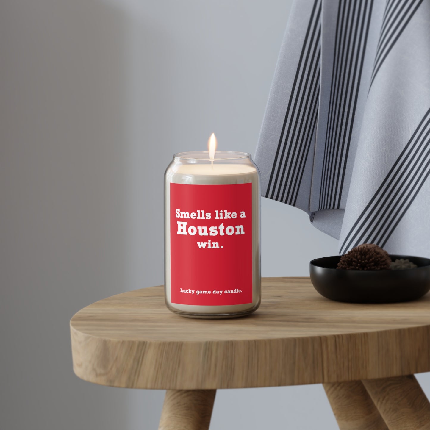 Houston - "Smells like a Houston win" scented candle (13.75 oz)