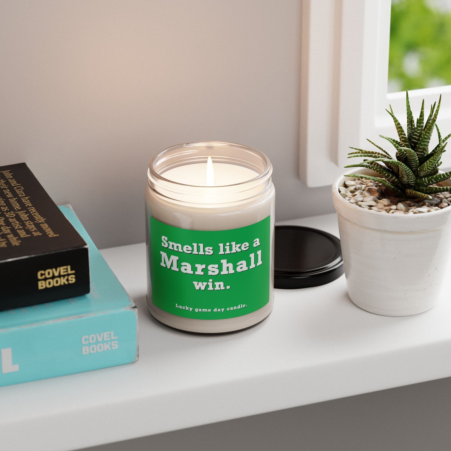 Marshall - "Smells like a Marshall win" scented candle (9 oz)