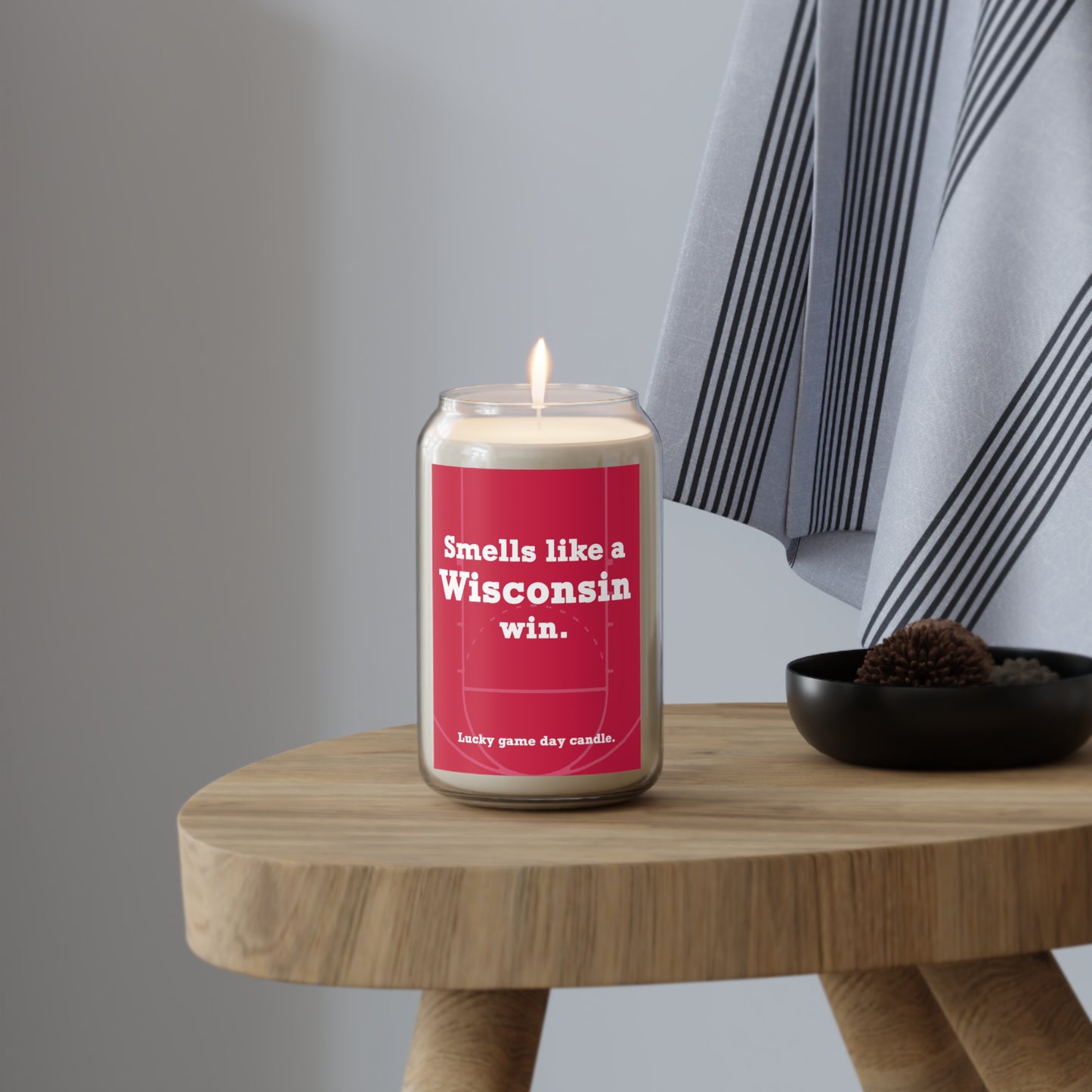 Wisconsin Basketball - Smells Like a Wisconsin Win scented candle (13.75 oz)